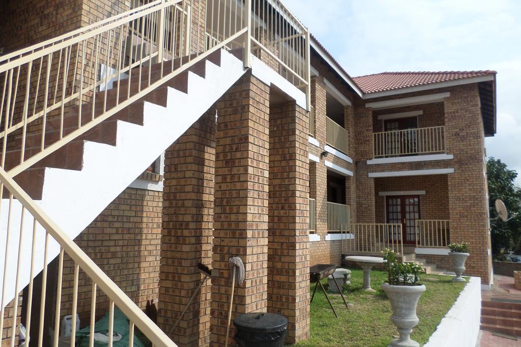 Country Link Guest Lodge โคมาติพอร์ต ภายนอก รูปภาพ