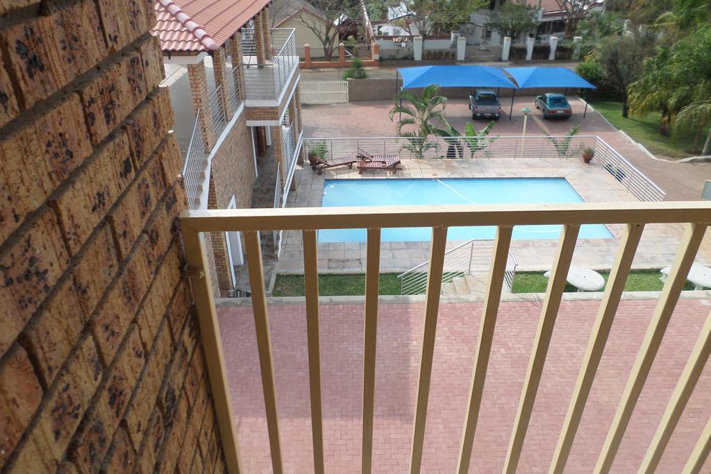 Country Link Guest Lodge โคมาติพอร์ต ภายนอก รูปภาพ