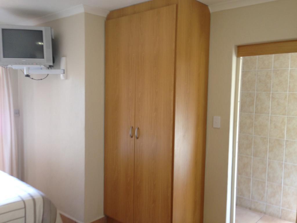 Country Link Guest Lodge โคมาติพอร์ต ภายนอก รูปภาพ