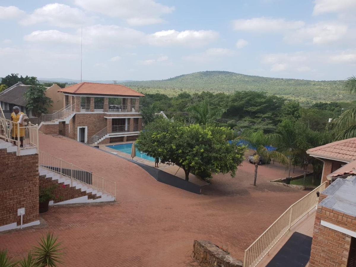 Country Link Guest Lodge โคมาติพอร์ต ภายนอก รูปภาพ